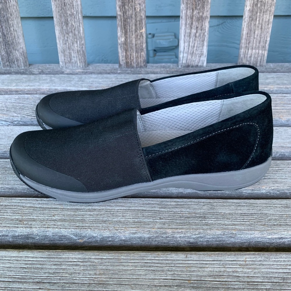 Dansko Harriet Slip On Shoes Black Suede Textile Womens 40 Comfort Minimalist